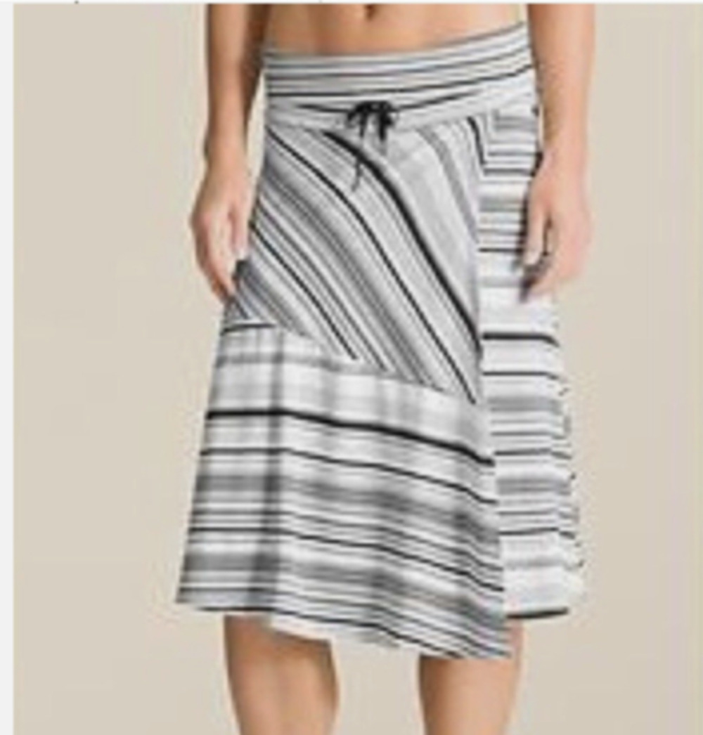 ATHLETA Shadow Striped Faux Wrap Skirt Black Heather Gray Pull On Knit, size S